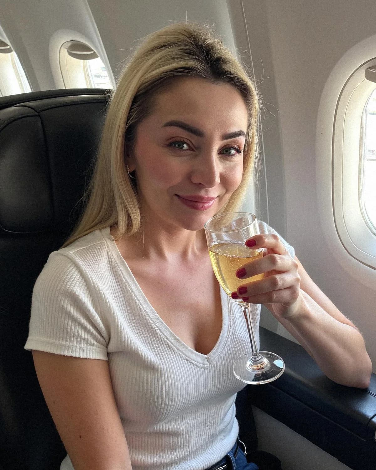 Headshots for Finance Professionals: Get Professional Photos in 2025